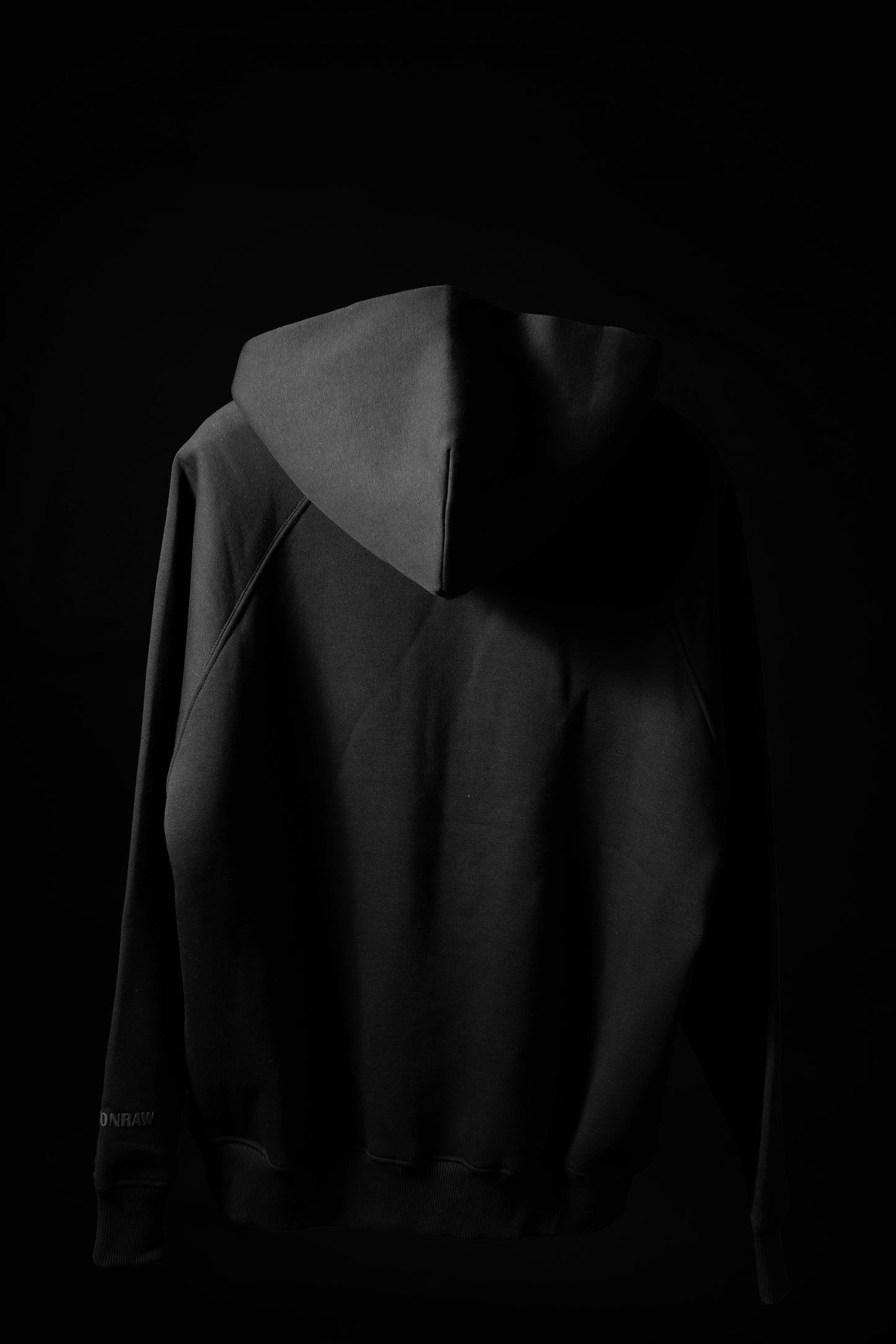 BASIC CHARCOAL BLACK HOODIE