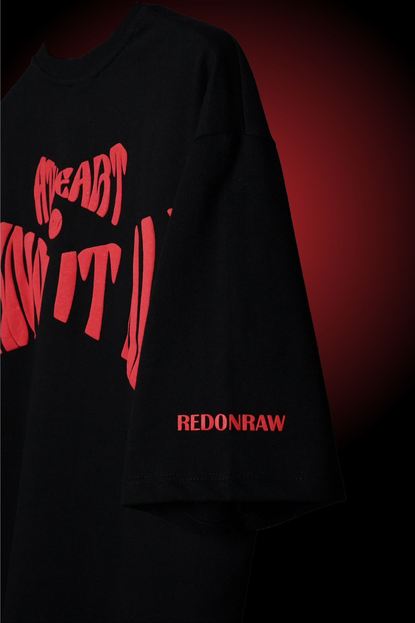 HEART KNOWS IN BLACK T-SHIRT