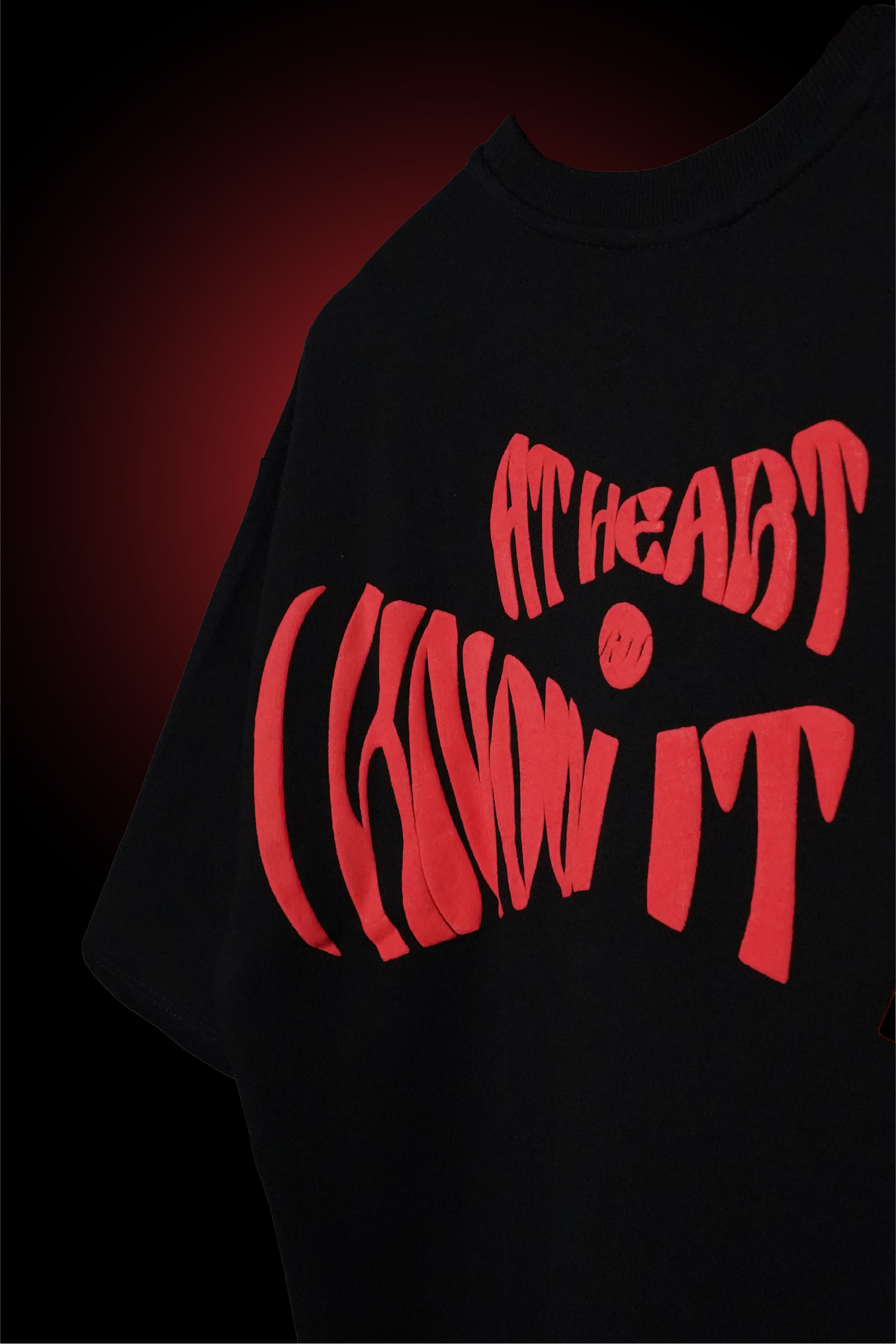 HEART KNOWS IN BLACK T-SHIRT