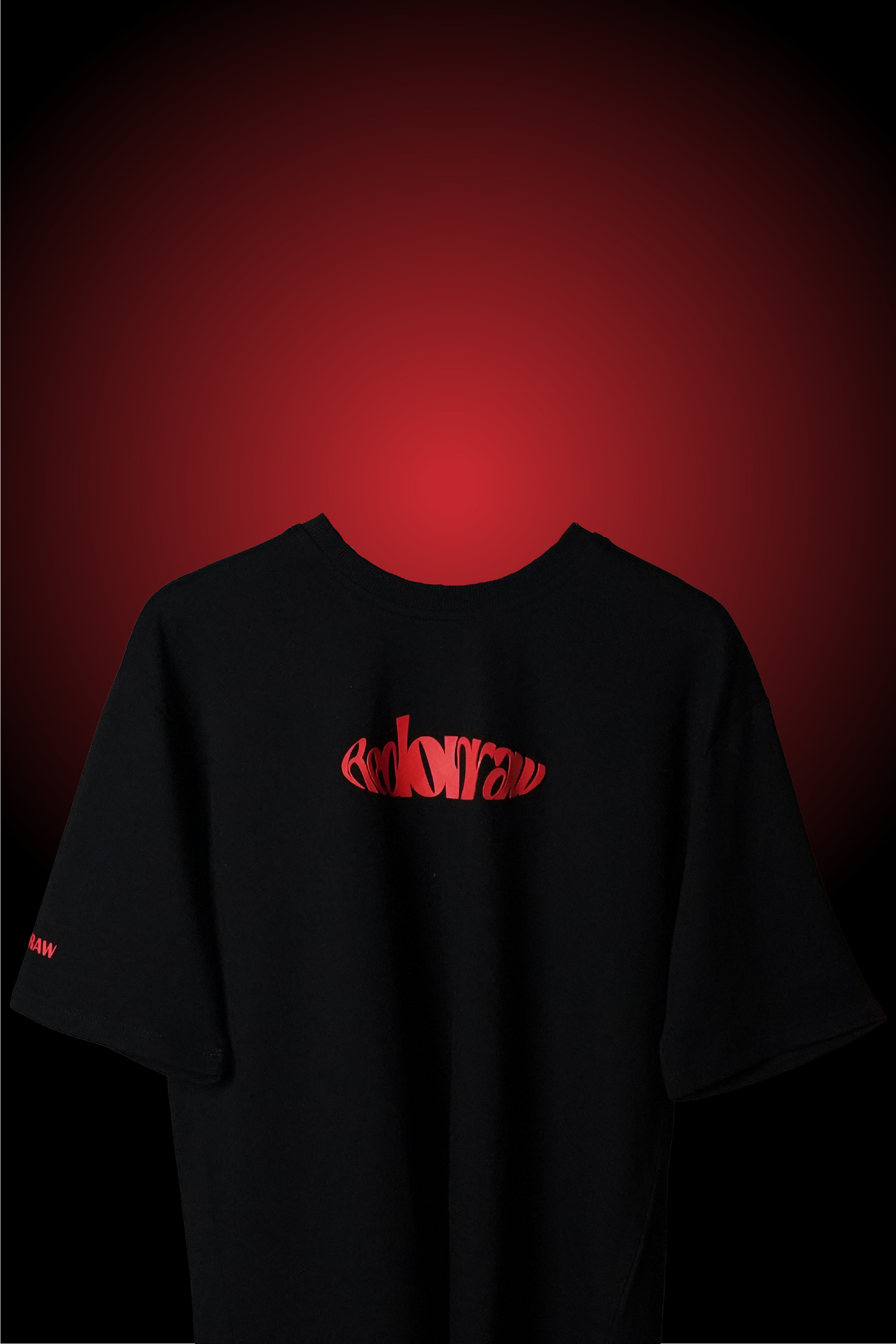 HEART KNOWS IN BLACK T-SHIRT