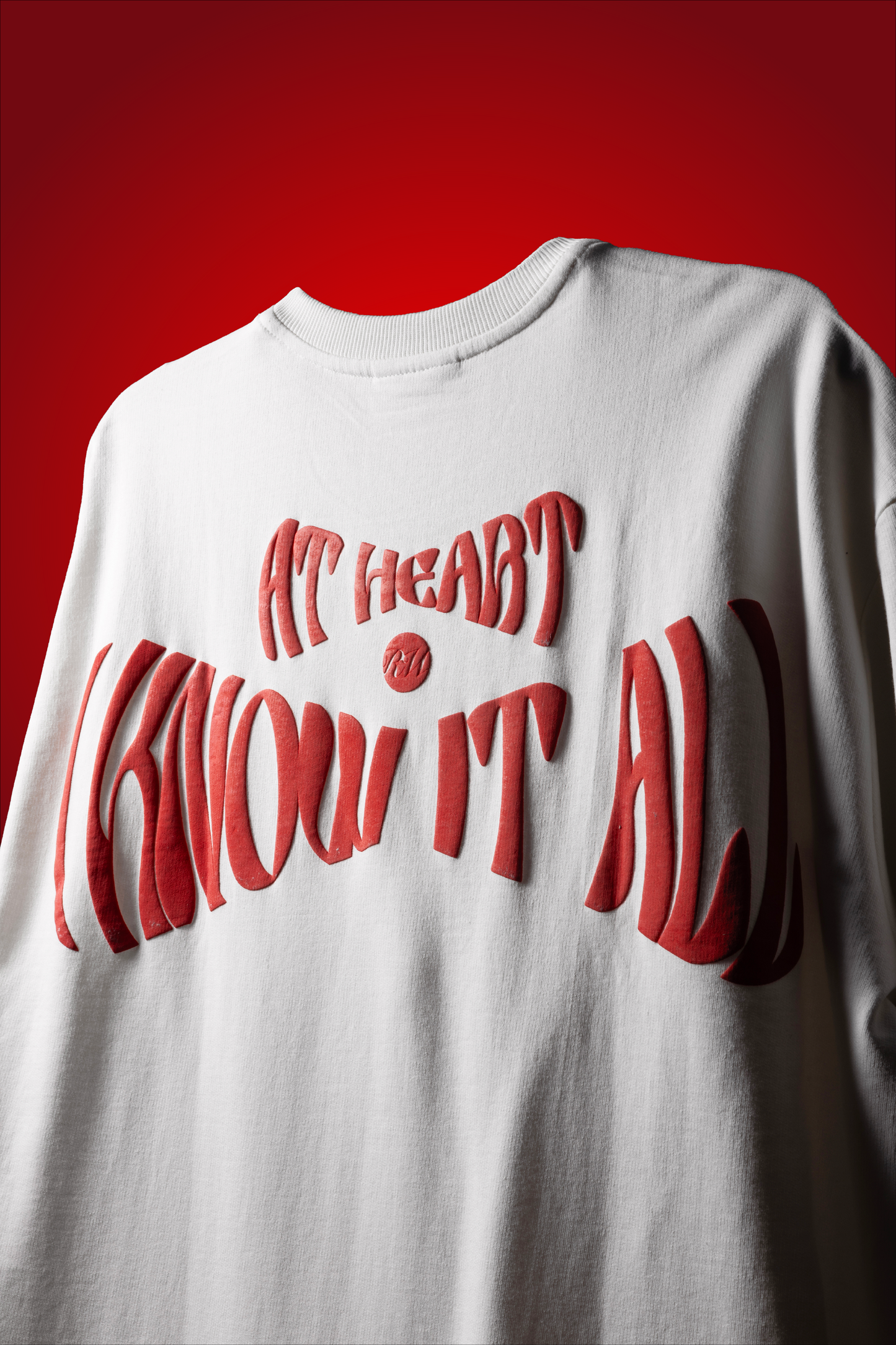 HEART KNOWS T-SHIRT