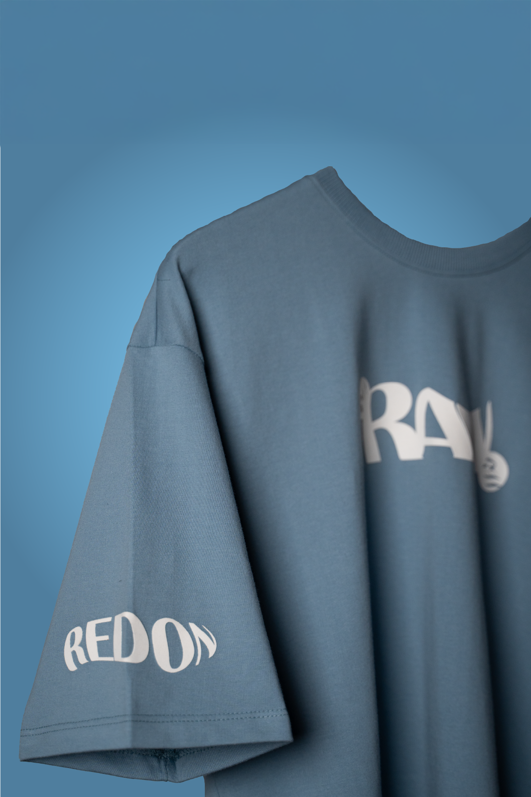 LONG HUGS IN SOFT CLOUD BLUE T-SHIRT