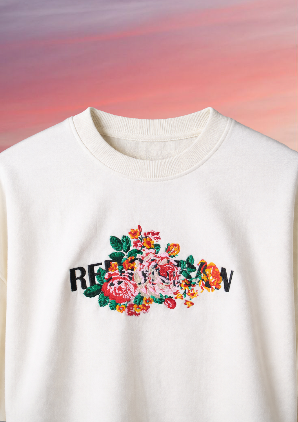 FLORAL EMBLEM EMBROIDERY T-SHIRT